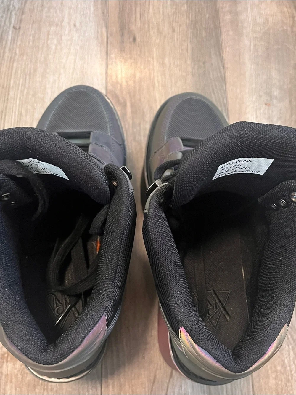 YRU Qzmo Holographic Platform Sneakers